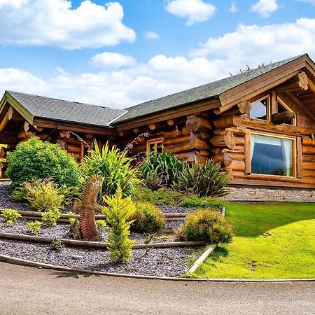 The Log Cabins At The Vu Батгэйт Экстерьер фото