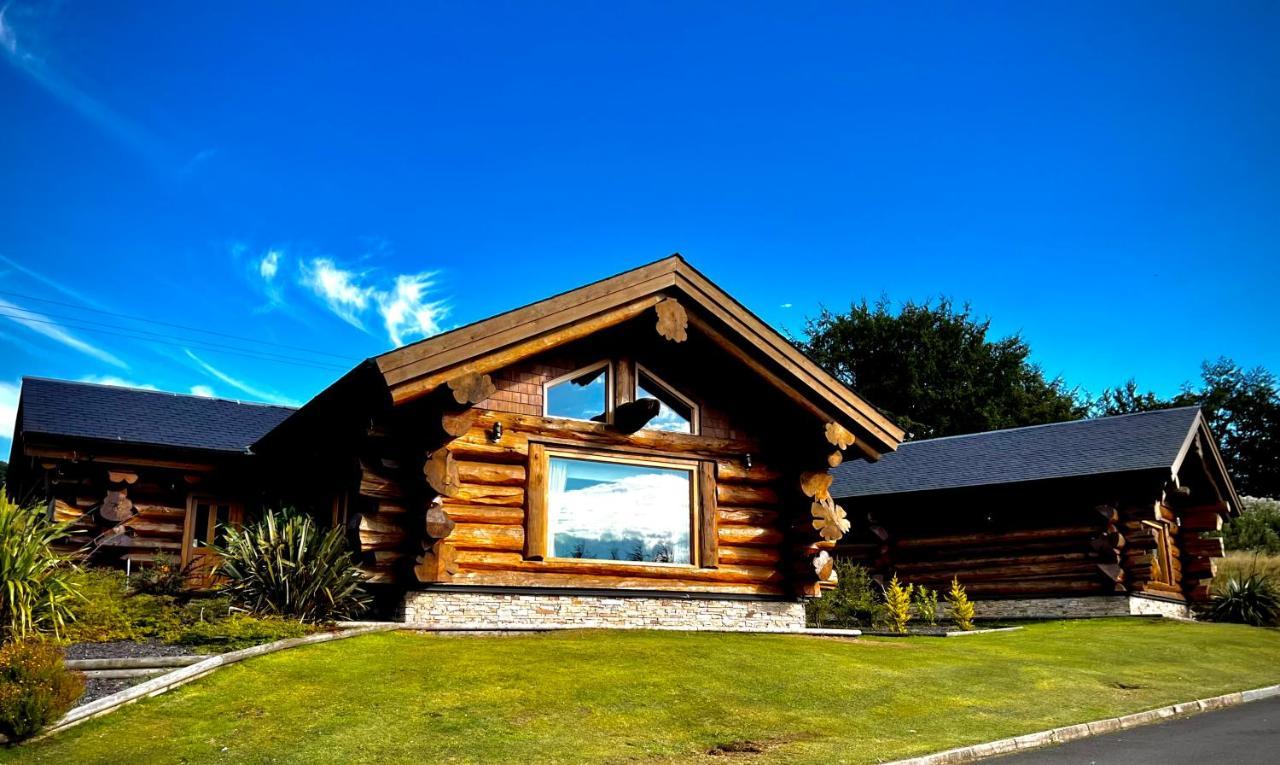 The Log Cabins At The Vu Батгэйт Экстерьер фото